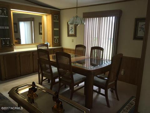 601 Harpoon Ct, Hampstead, NC 28443 photo 9