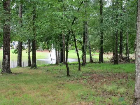 205 Perquimans Dr, Chocowinity, NC 27817 photo 2