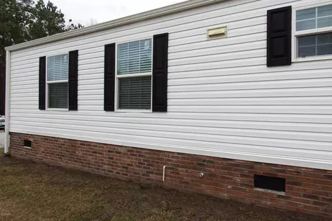 401 Cedar Ave, Hampstead, NC 28443 photo 3