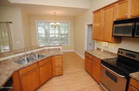 644 Sawgrass Rd, Hampstead, NC 28443 photo 7
