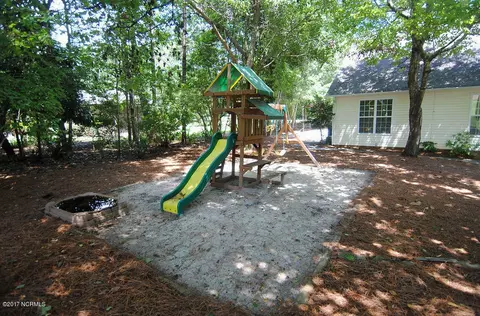 644 Sawgrass Rd, Hampstead, NC 28443 photo 32