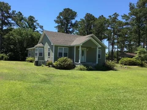 706 Seashore Dr, Atlantic, NC 28511 photo 2