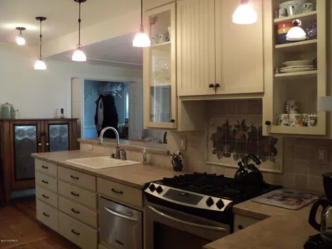 128 E 14th St, Washington, NC 27889 photo 5