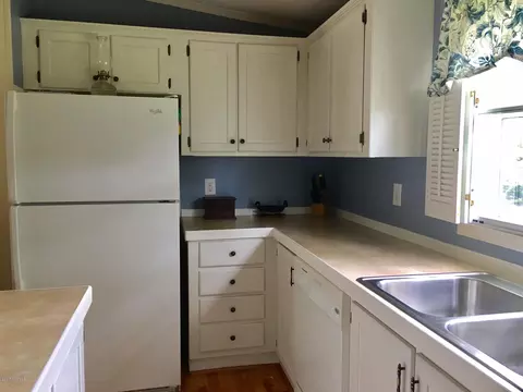 543 Groves Point Dr, Hampstead, NC 28443 photo 8