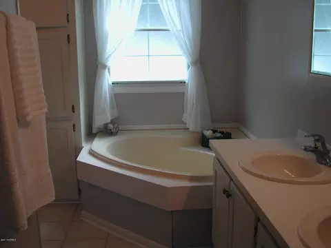 543 Groves Point Dr, Hampstead, NC 28443 photo 20