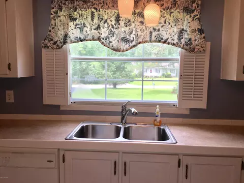543 Groves Point Dr, Hampstead, NC 28443 photo 9