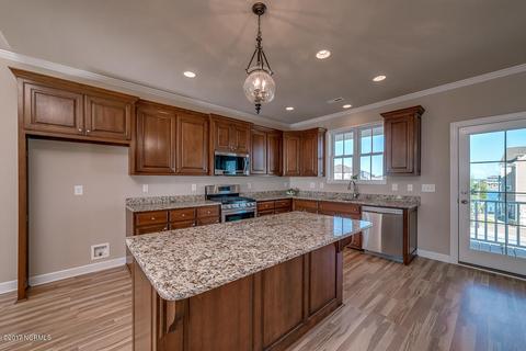 206 Smith St, Atlantic Beach, NC 28512 photo 11
