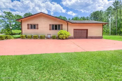 116 Sloop Point Loop Rd, Hampstead, NC 28443 photo 2