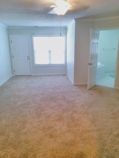 786 Sloop Pointe Ln, Kure Beach, NC 28449 photo 7