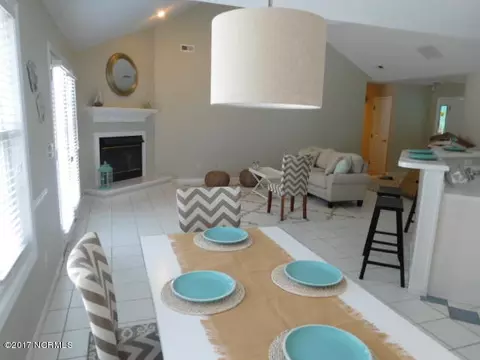 786 Sloop Pointe Ln, Kure Beach, NC 28449 photo 4