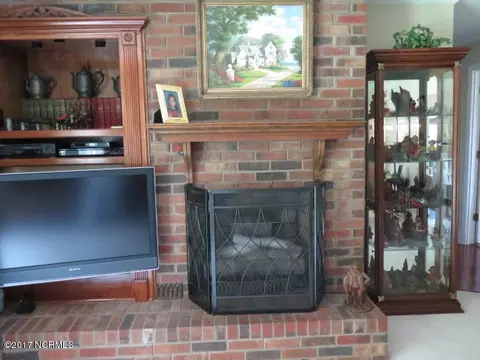 709 Dixie Rd, Clinton, NC 28328 photo 16