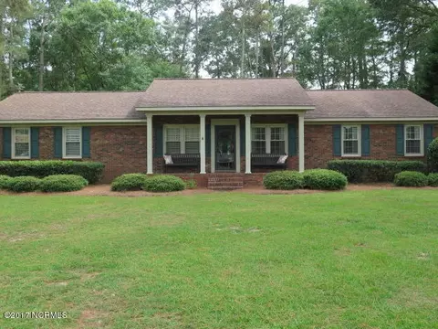 709 Dixie Rd, Clinton, NC 28328 photo 1
