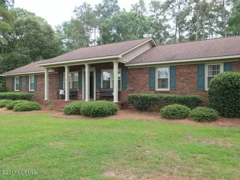 709 Dixie Rd, Clinton, NC 28328 photo 2