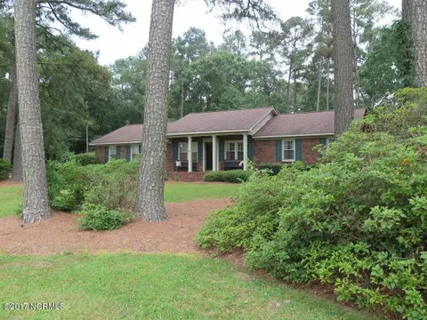 709 Dixie Rd, Clinton, NC 28328 photo 3