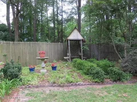 709 Dixie Rd, Clinton, NC 28328 photo 11