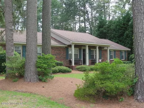 709 Dixie Rd, Clinton, NC 28328 photo 4