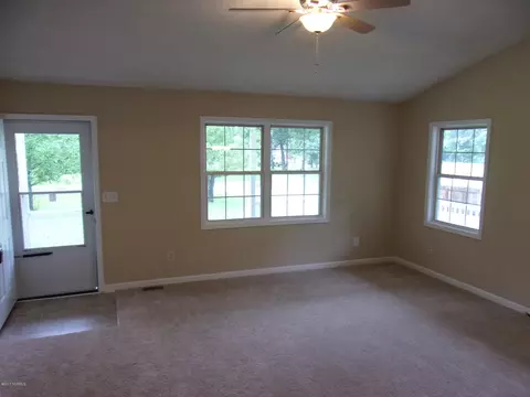 960 Pigott Rd, Gloucester, NC 28528 photo 13