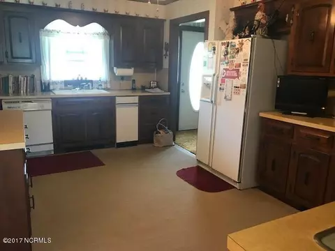 1991 W Barr Rd, Chocowinity, NC 27817 photo 11