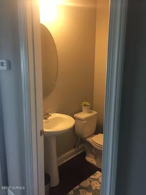 110 Center Dr, Hampstead, NC 28443 photo 8