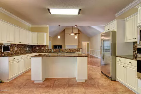 125 Deerfield Dr, Hampstead, NC 28443 photo 12
