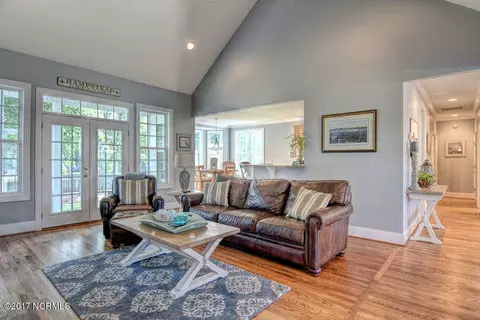 103 Currant Ln, Hampstead, NC 28443 photo 7
