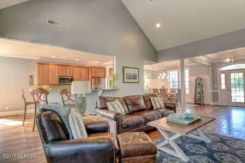 103 Currant Ln, Hampstead, NC 28443 photo 8