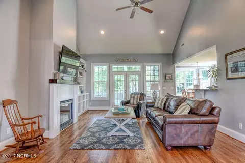 103 Currant Ln, Hampstead, NC 28443 photo 6