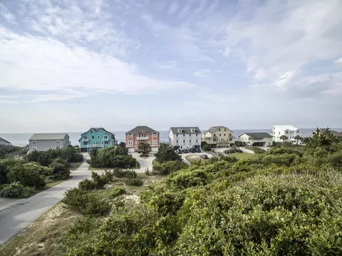 103 Robin St, Emerald Isle, NC 28594 photo 4