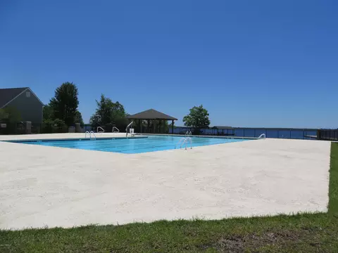 174 Bay Ridge Dr, Harrells, NC 28444 photo 2