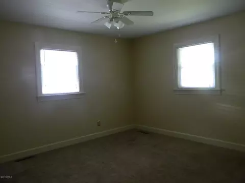 568 S 4th St, Macclesfield, NC 27852 photo 7