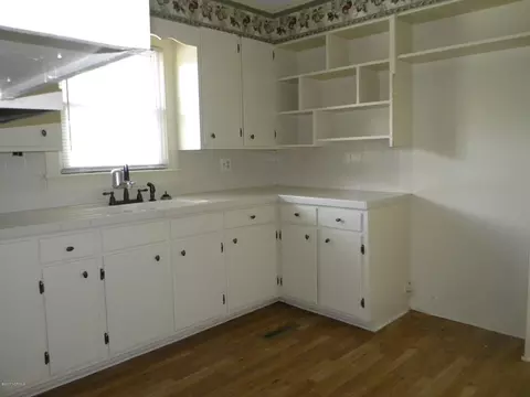 568 S 4th St, Macclesfield, NC 27852 photo 5