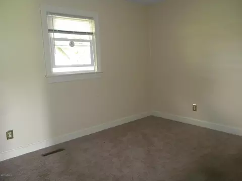568 S 4th St, Macclesfield, NC 27852 photo 9