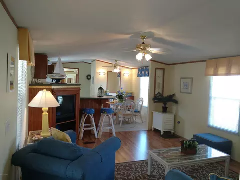 620 Pineview Dr, Sunset Beach, NC 28468 photo 4