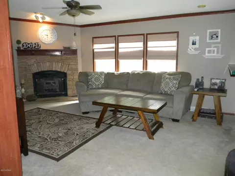 407 S 4th St, Macclesfield, NC 27852 photo 8