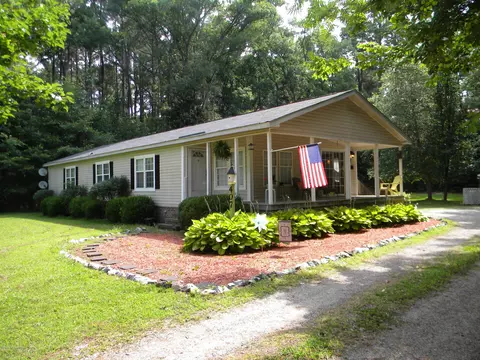 407 S 4th St, Macclesfield, NC 27852 photo 2