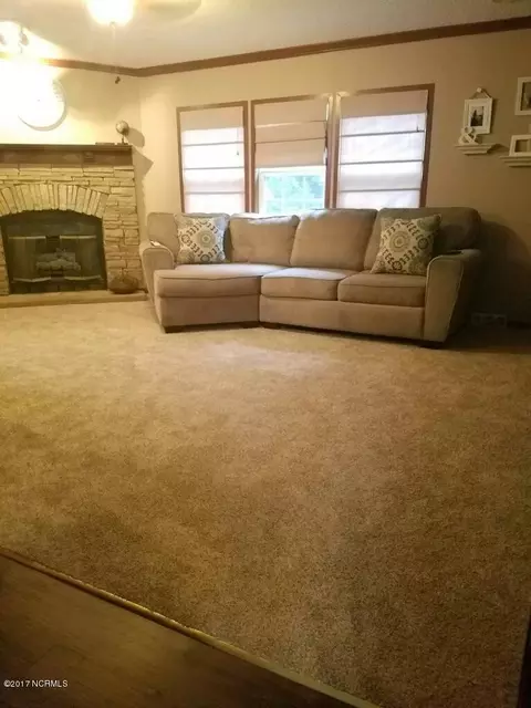 407 S 4th St, Macclesfield, NC 27852 photo 9