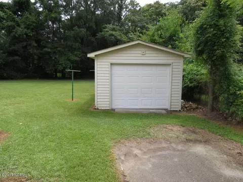 612 Eagle Rd, Kinston, NC 28501 photo 4