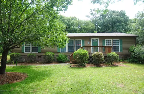 547 Groves Point Dr, Hampstead, NC 28443 photo 2