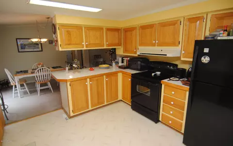 547 Groves Point Dr, Hampstead, NC 28443 photo 11