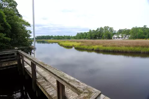 547 Groves Point Dr, Hampstead, NC 28443 photo 22