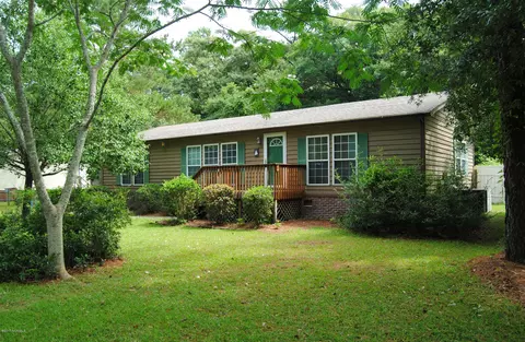 547 Groves Point Dr, Hampstead, NC 28443 photo 1