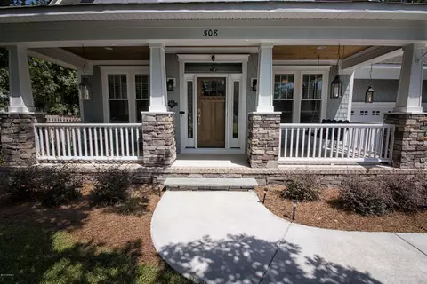 508 Center Dr, Hampstead, NC 28443 photo 3