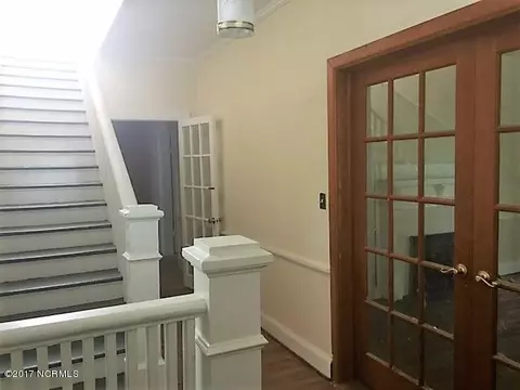 509 E 2nd St, Washington, NC 27889 photo 3