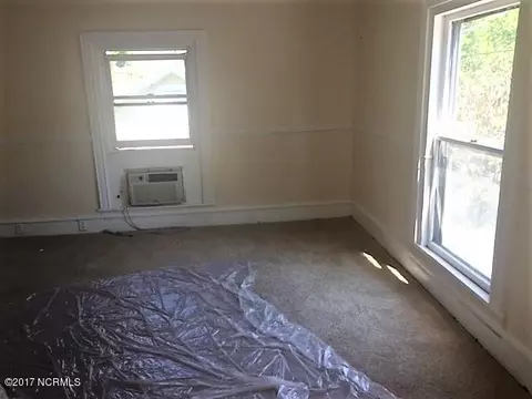 509 E 2nd St, Washington, NC 27889 photo 22
