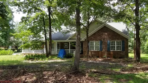 610 Center Dr, Hampstead, NC 28443 photo 1