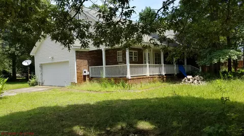 610 Center Dr, Hampstead, NC 28443 photo 4