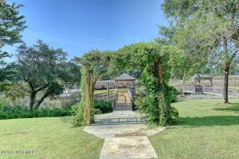 246 Crane Pt, Hampstead, NC 28443 photo 40