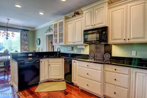 246 Crane Pt, Hampstead, NC 28443 photo 10
