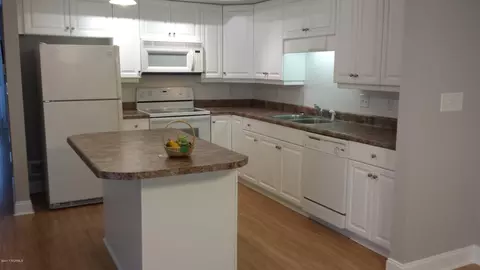 200 Lighthouse Ln #D1, Swansboro, NC 28584 photo 3