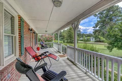 212 N 4th Ave, Atkinson, NC 28421 photo 4